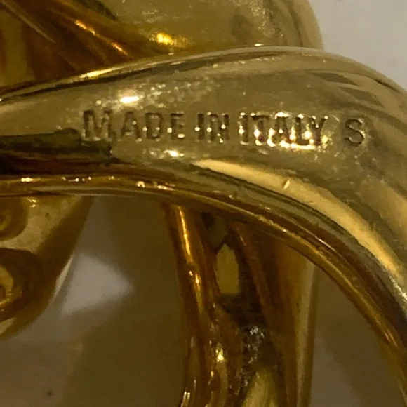 Balenciaga Gold-Tone Linked Chunky Chain Necklace - Picture 10 of 10